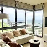 2 Bed Room High Floor Sea View - Best In Pattaya
