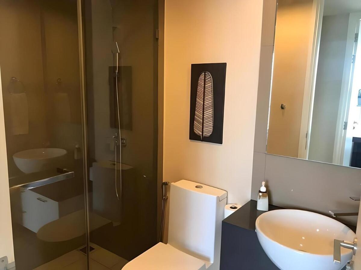 2 Bed High Floor Sea View - In Pattaya