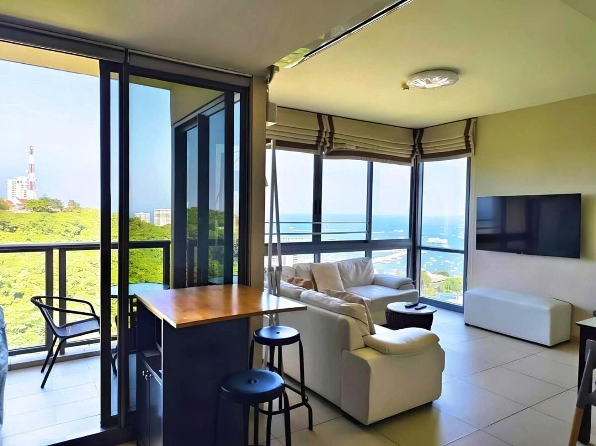 2 Bed High Floor Sea View - In * Pattaya