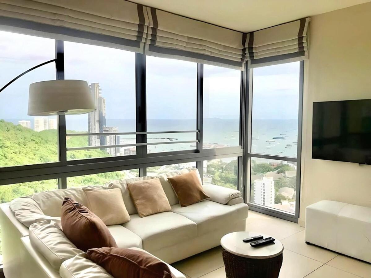 Apartment 2 Bed High Floor Sea View - In *